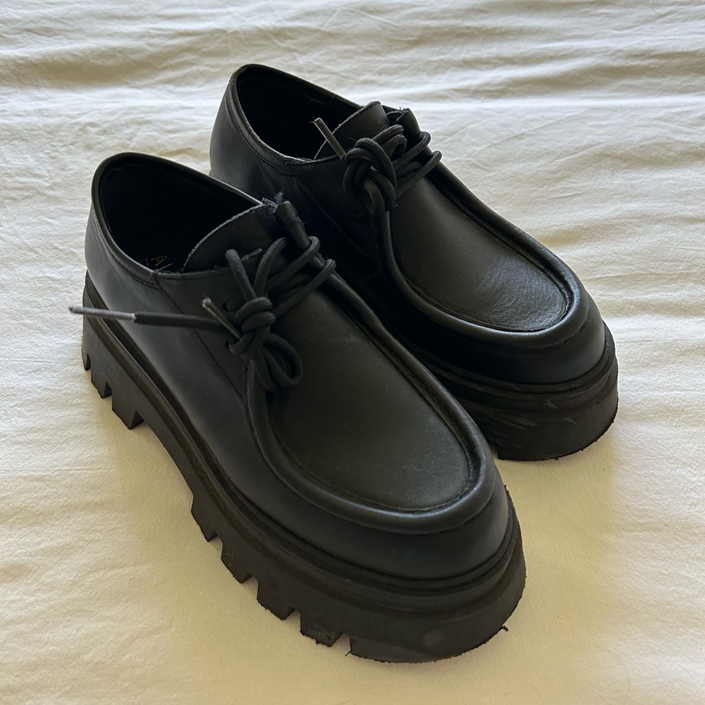 SOLD Alohas loafers